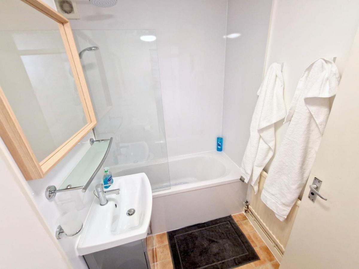 伦敦Flat In Battersea, 5 Minutes From Clapham Junction Station公寓 外观 照片